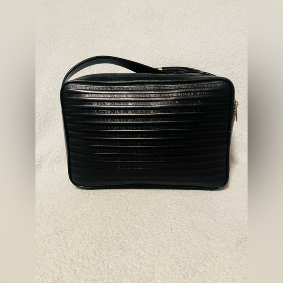 Mario Valentino Messenger/Crossbody Bag - Picture 7 of 13